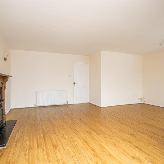 4 bedroom semi-detached house to rent - Photo 1