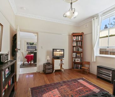 2/12 Hawthorne Parade, Haberfield NSW 2045 - House For Rent | Domain - Photo 3