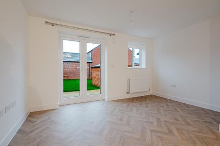 2 bedroom semi-detached house to rent - Photo 2