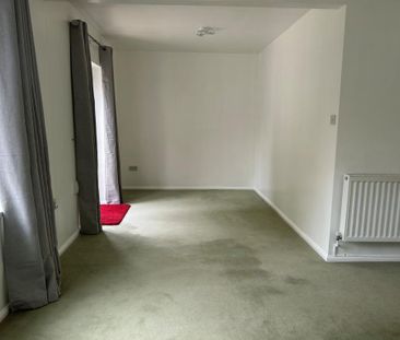 2 bedroom property to rent - Photo 1