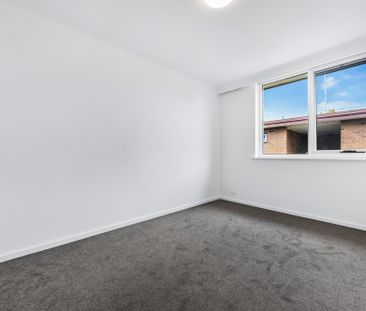 4/26 Loch Street, St Kilda West VIC 3182 - Apartment For Rent | Domain - Photo 4