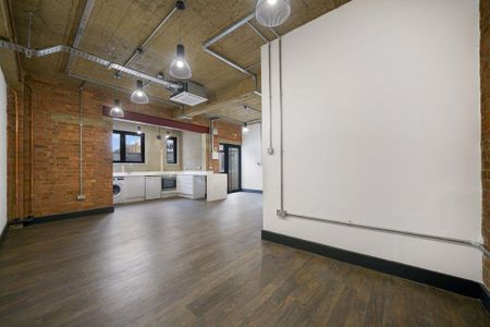 Studio to rent - Photo 3