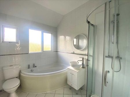 3 bedroom terraced house to rent - Photo 5