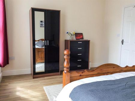 1 bedroom semi-detached house to rent - Photo 3