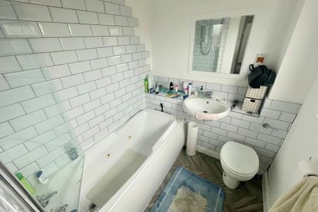 Talbot Close - Photo 5