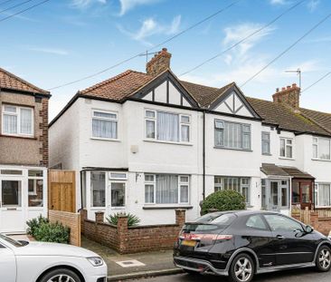 3 bedroom end of terrace house to rent - Photo 3