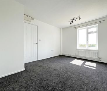 2 bedroom Maisonette to rent - Photo 6