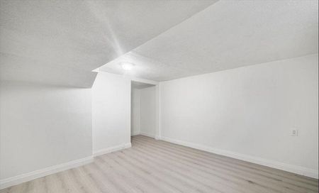 For Lease - 484 Phillip Murray Avenue Unit# Lower, Oshawa, Ontario - Photo 2