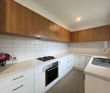 19A Finch Street, Notting Hill VIC 3168 - Townhouse For Rent | Domain - Photo 1