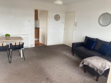 1 Bed Flat, Tannadice Path, G52 - Photo 4