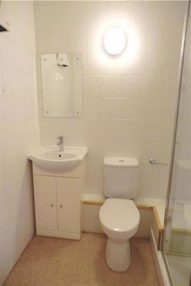 1 bedroom retirement property to rent - Photo 1