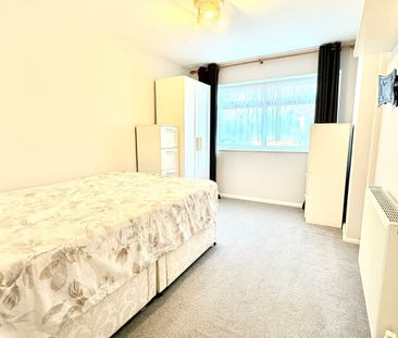 Glengall Road, Woodford Green, IG8 - Photo 3