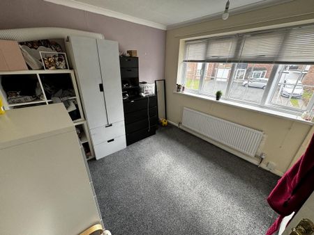 3 bedroom detached house to rent - Photo 3