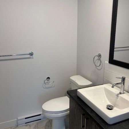 2 CH - 1 SDB - Montréal - $2,050 /mo - Photo 4