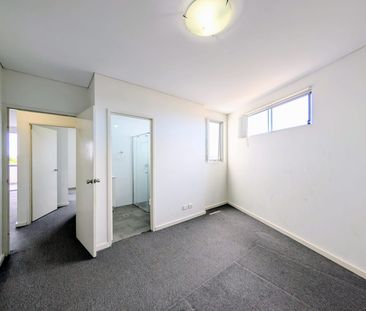 " Nearly new apartment with two bedrooms in Liverpool !!!!!" - Photo 5