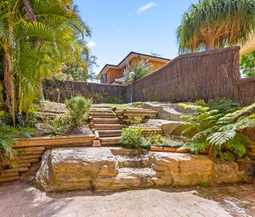 Three Bedroom Townhouse - Photo 6