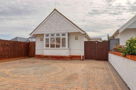 Hereford Road, Holland-on-sea, Clacton-on-sea, CO15 - Photo 2