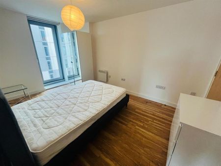 2 bedroom apartment to rent - Photo 5