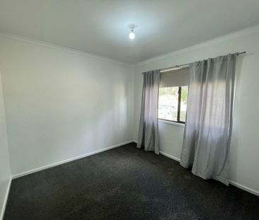 Two Bedroom Cottage Close to CBD - Photo 2