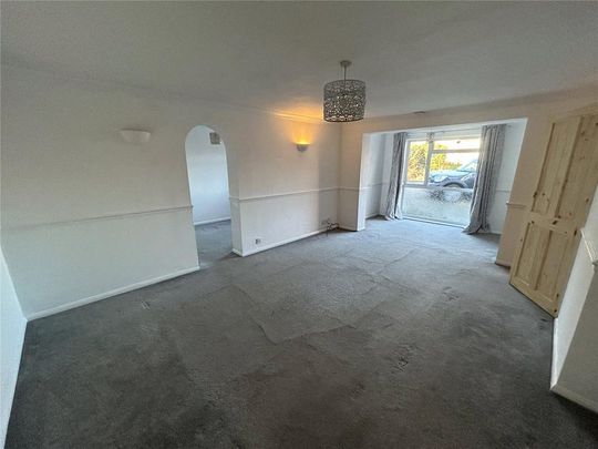 3 bedroom semi-detached house to rent - Photo 1