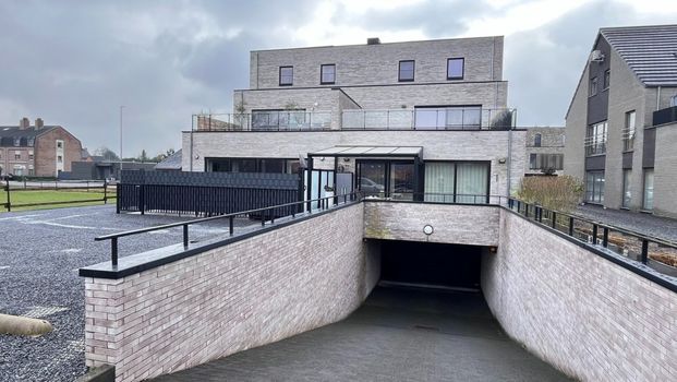 Recent duplex appartement met ruim terras, twee slaapkamers en dressing - Photo 1