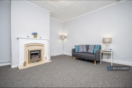 2 bedroom terraced house to rent - Photo 3