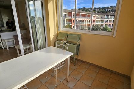 LOCATION HIVERNALE T2 du 01/10/2025 au 29/05/2026 - Photo 3