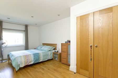 Beckford Close, West Kensington, W14 - Photo 2