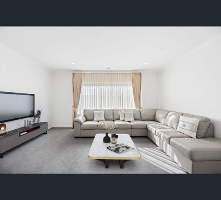 5 Truffle Circuit, Manor Lakes, Vic 3024 - Photo 3