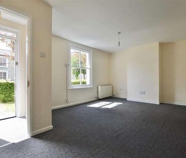 Reading Street, Railway Village, SN1 - Photo 1