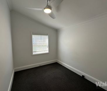 BOOK YOUR VIDEO TOUR– Please Do Not Attend The Property SEE THE EAS... - Photo 6