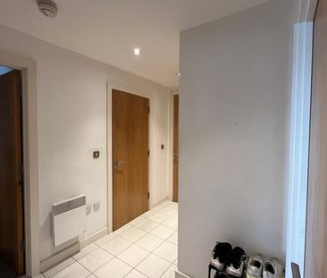 Room in a Shared Flat, Fernie Street, M4 - Photo 2