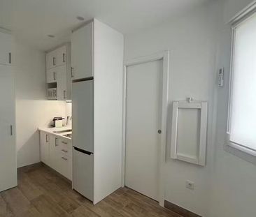 Calle Monte Carmelo, Sevilla, Andalusia 41011 - Photo 1