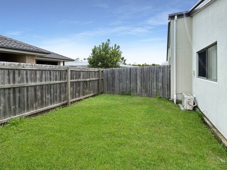 2/47 Br Ted Magee Drive, 4301, Collingwood Park Qld - Photo 5