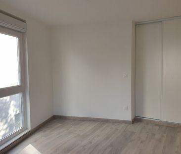 Location Appartement 1 pièce 29m² VALENCIENNES 59300 - Photo 2