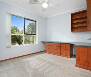 Family Home! - Photo 4