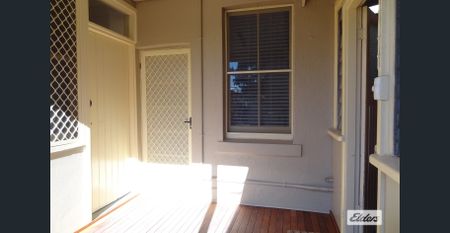 1 BEDROOM IN CBD LOCATION! - Photo 5