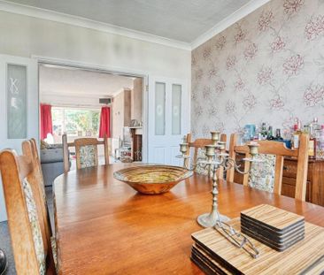 3 bedroom semi-detached house to rent - Photo 6