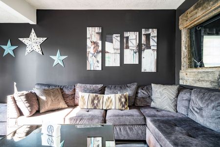 For Lease - 27 Sunnidale Road, Wasaga Beach, Ontario - Photo 3