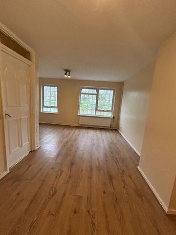 4 bedroom terraced house to rent - Photo 2