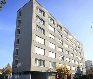 Studio on the 1st floor for rent in Fribourg - Photo 5