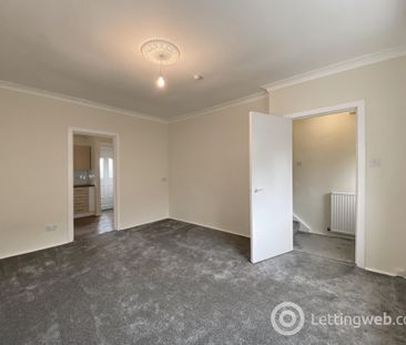 2 Bedroom Terraced to Rent - Photo 3