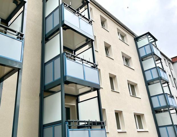 Citynah! 2-Zimmer-Wohnung mit Balkon und Badewanne - Foto 1