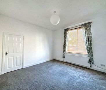 2 bed ground floor flat to rent in NE22 - Photo 2