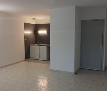 Location Appartement 1 pièce 35m² MONTAUBAN 82000 - Photo 4