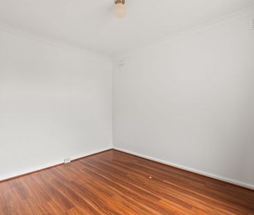 Spacious Light-Filled Family Home in a Prime Location - Photo 5