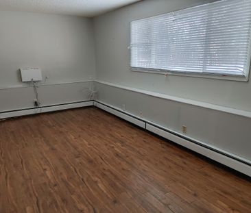 1257 Wascana St, Regina - Photo 1