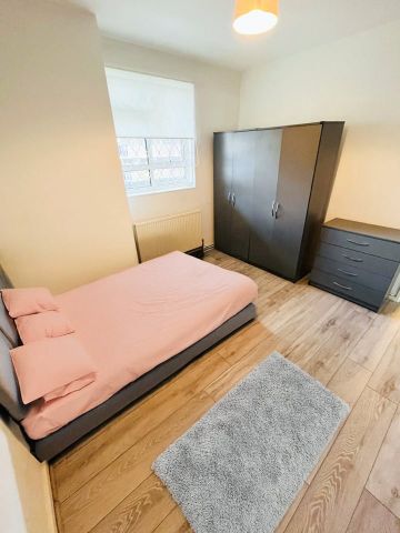 Room in a Shared Flat, Beautiful Double Room In Camberwell, SE5 - Photo 2