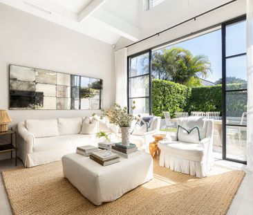 Refined Architectural Living in the Heart of North Bondi - Photo 2