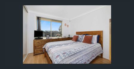 Neat Home in a quiet street - Photo 3